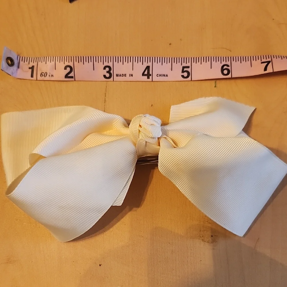 Elegant Brown and Cream Hair Bows